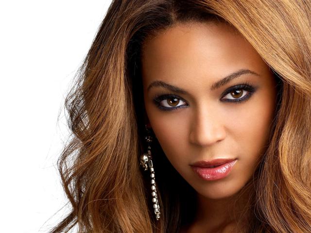 Beyonce_wallpapersroomcom_Small